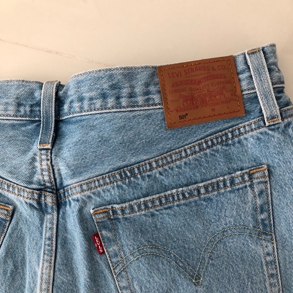 Levi’s Premium Jean Cutoffs - Picture 6 of 10
